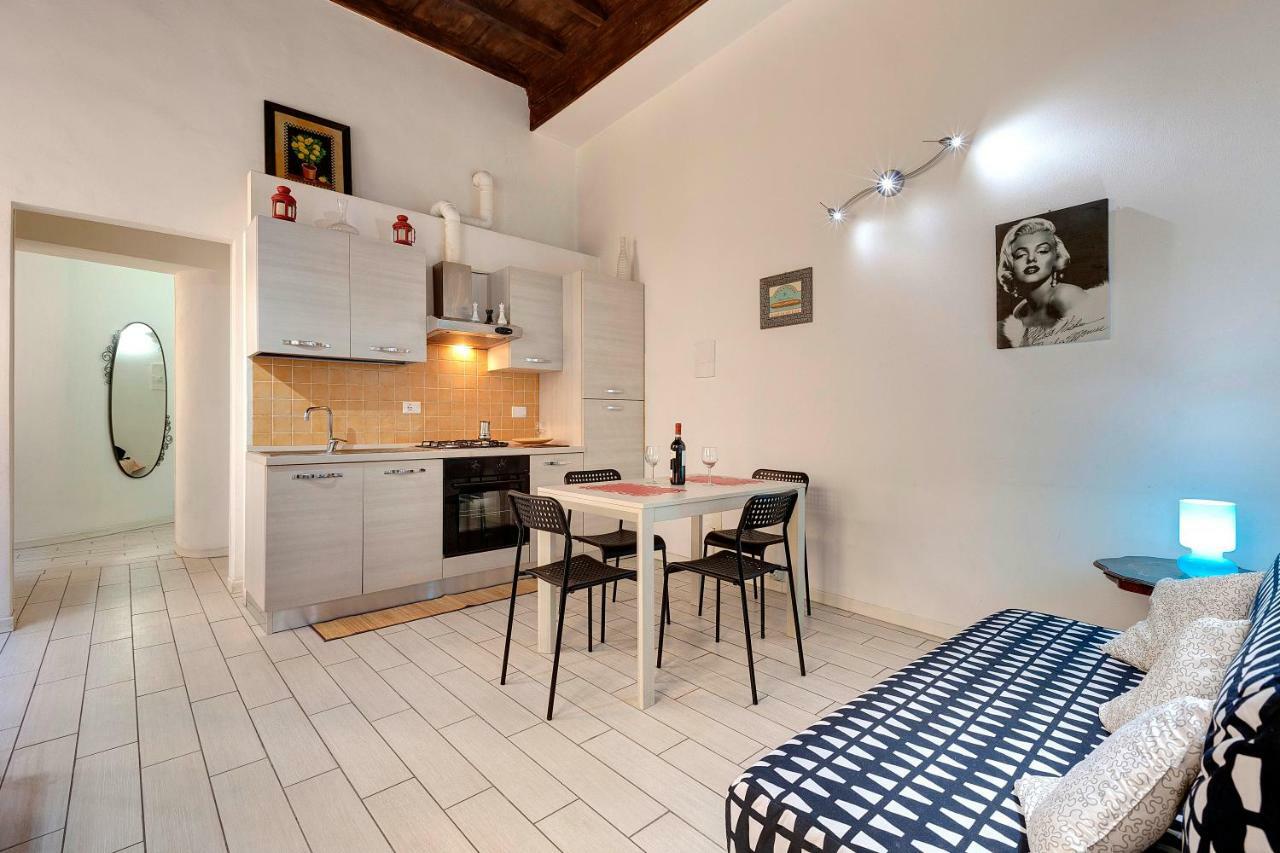 Appuntamento A Ponte Vecchio Apartment Florence Exterior photo