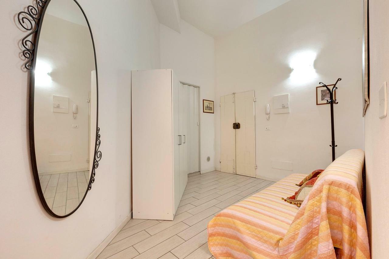 Appuntamento A Ponte Vecchio Apartment Florence Exterior photo
